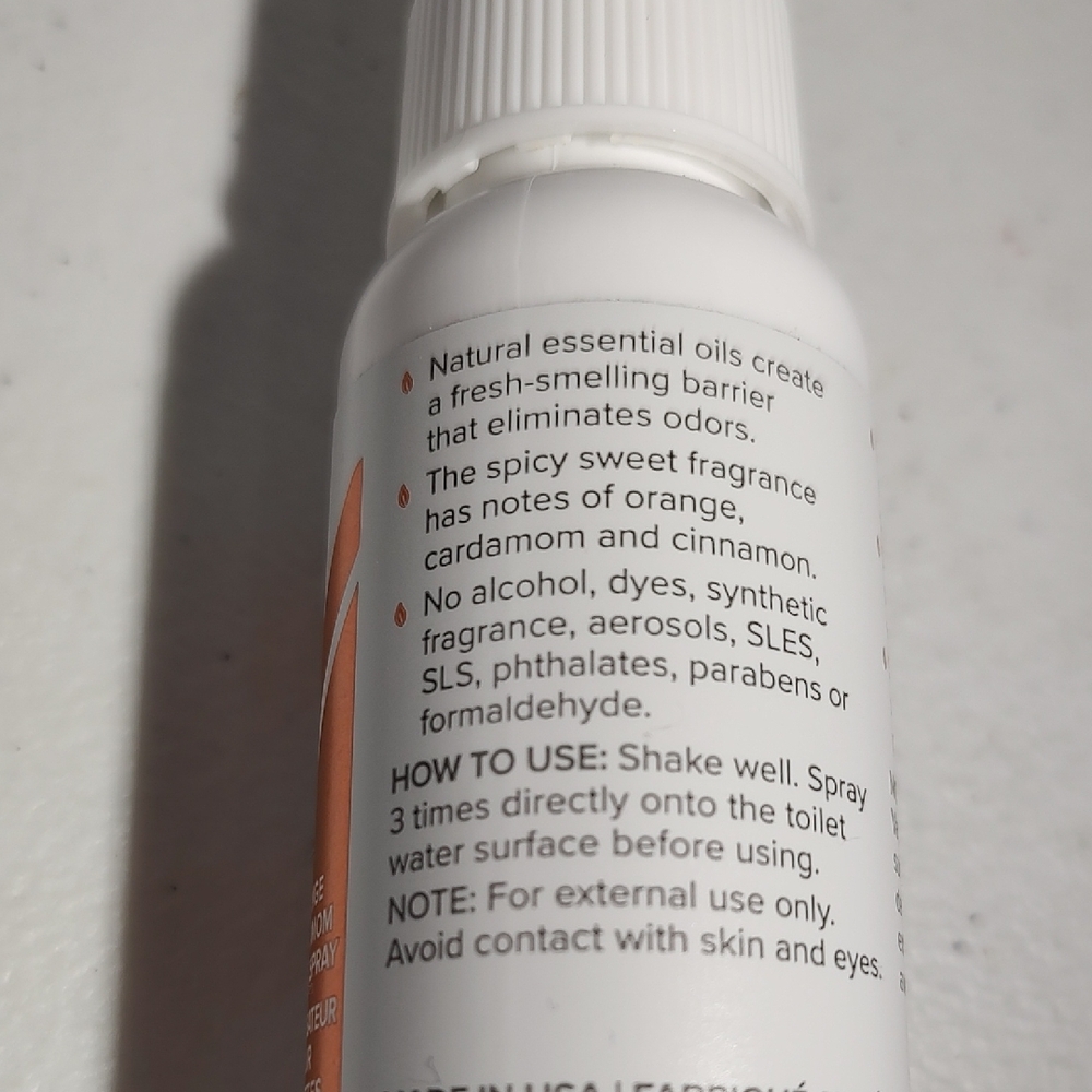 Norwex White and Orange Cleaning Spray - Picture 6 of 6
